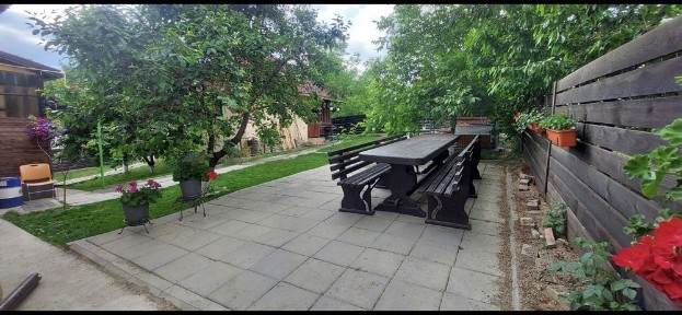 Teren cu două case în Breazu Copou