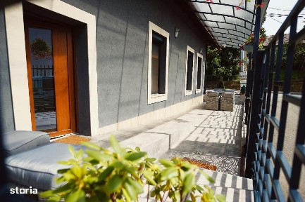 Vand afacere. Unitate cazare cu 2 apart. in regim hotelier 50m Salina