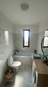 Vand apartament central in Chisoda cu 2 camere