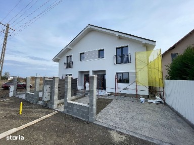 Duplex-4 camere-pozitie excelenta-la asfalt-Remetea Mare