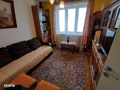 Unirii, zona Casa Vacantei, 3 camere, etaj 2
