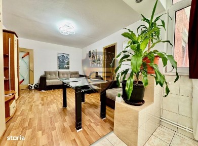 APARTAMENT 3 CAMERE DE VANZARE, ZONA KM 4-5