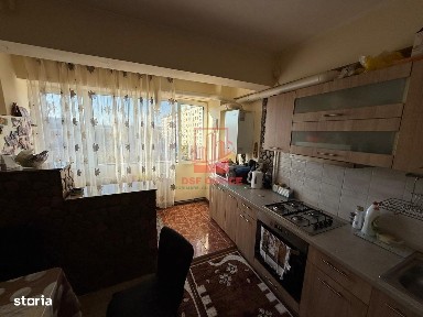 Ap 3 cam decomandat, mobilat- Podu Ros, Palas-Centru