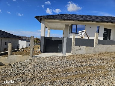 Casă de vânzare livada Meses