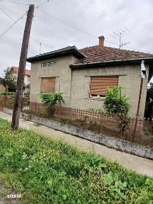 Casa de vanzare in localitatea Dobra