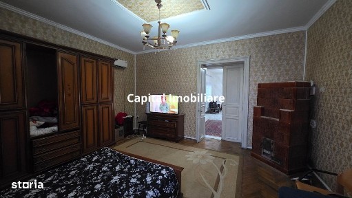 Casă S+P+M ultracentrală, zona - Piața Mircea