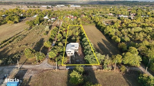 Casa cu Teren 3300mp de Vanzare in Baicoi