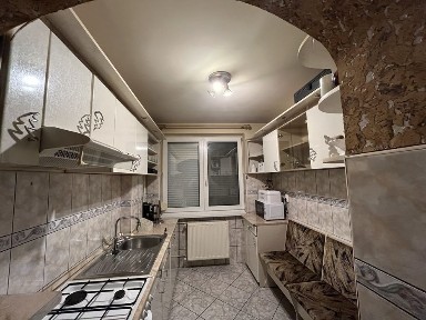 Apartament de vânzare 3 camere, strada Aluminei