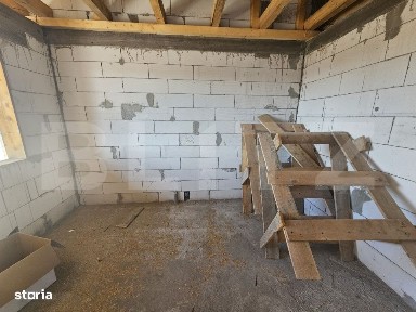 Casa individuala, 72 mp utili, teren 286 mp, zona Simnicul de Jos