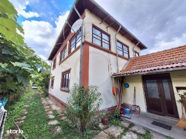 Casa cu farmec Neoromanesc - Pietrosani, Arges