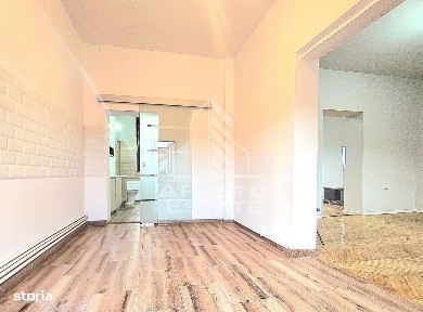 Apartament cu 2 camere, 90 mp construiti, Zona Centrala