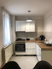 Inchiriez apartament zona centrala