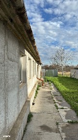 Casă și teren centric - Santana, Arad | locuit/afacere | 1973 mp