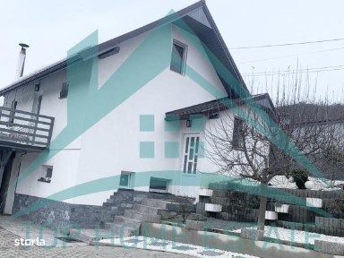 De închiriat, casă cu 3 camere, Valea Chintăului!