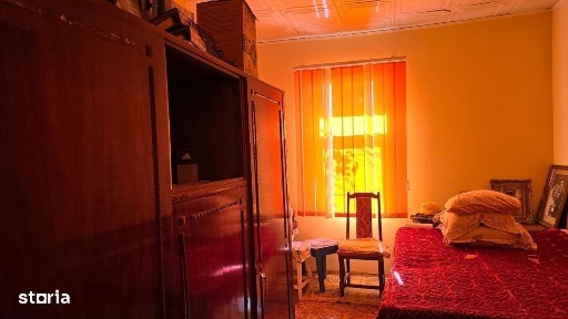 vand casa traditionala dobrogeana cu teren de 1000mp in Tuzla