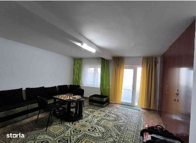 Casă P+1 cu anexe - 3 apartamente, teren 493 mp - zona Școala 1