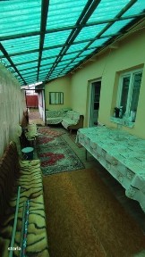De vanzare casa situata in zona centrala din Rosiori