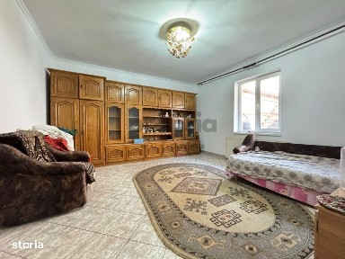 Apartament 3 camere de inchiriat - Brasov, zona Tractorul