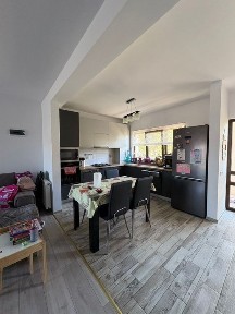 Casă tip duplex Sânpetru