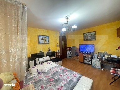 Apartament 3 camere, 73 mp, zona Pelendava