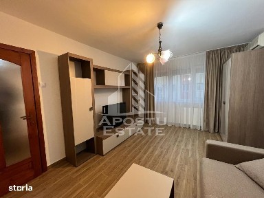 Apartament 2 camere, semidecomandat, zona Dambovita