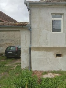 Vând casa în cincu