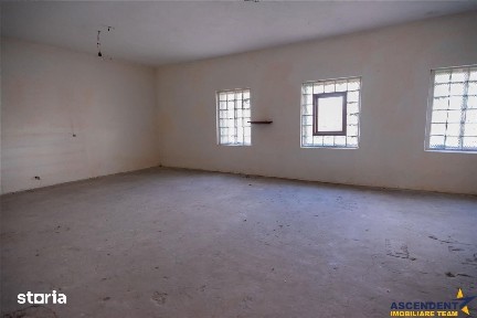 FILM! Spatiu comercial.-. industrial, Central, Targu-Secuiesc