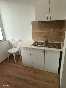 Garsoniera - Tractorul