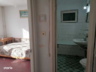 Vand apartament 2 camere in Curtea de Arges.