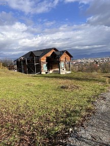 Vand casa cu teren 8000 m2 Sighetu Marmatiei - Campu Negru