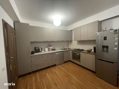 Apartament 2 camere cochet, etaj 1 si parcare! Zona centrala!