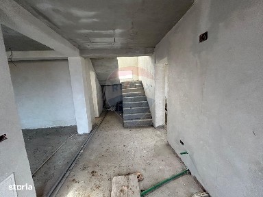 Casă / Vilă cu 4 camere de vânzare