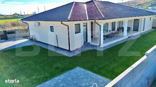 Casa superba, pe un singur nivel, 284 mp, mobilata lux