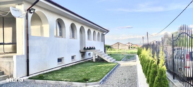 Casa eleganta, design mediteranean, demisol + parter, garaj, 1200 mp t