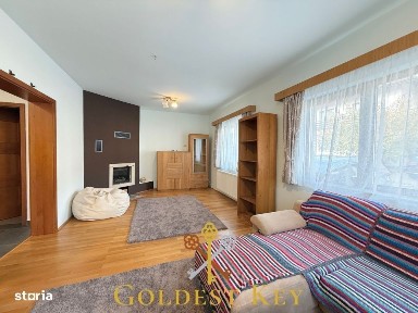 Duplex cu 4 camere, 2 bai, locuri de parcare si panouri fotovoltaice