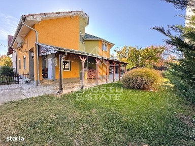 Casa pt. 2 familii, cu 9 camere, teren 832mp, Zona Girocului Timisoara