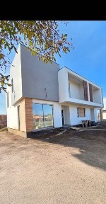 Vila tip duplex-finisajele premium si elementele de lux