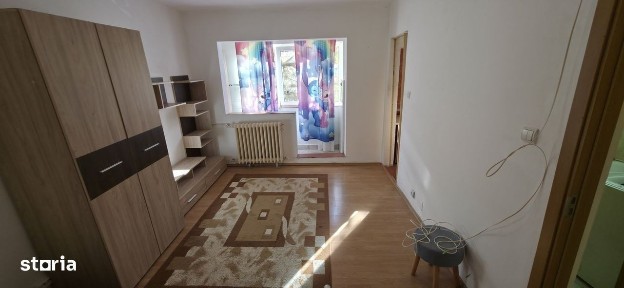 Soarelui etaj 1 libera