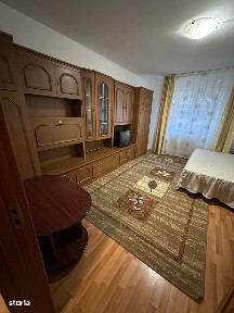 De închiriat garsonieră, Tractorul