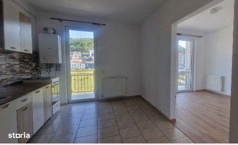 Apartament 50 mp,doua balcoane, strada Porii