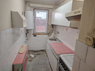 Vând apartament 14 mai alea petuniei