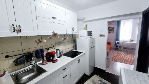 Universitate garsoniera spatioasa ultracentral zona 0