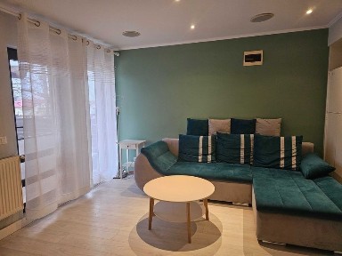 Casa de inchiriat - curte cu gratar si parcare in Mamaia Nord