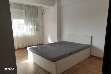 Garsoniera mobilata la 3 minute de Stb