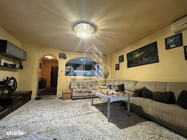 Apartament cu 3 camere, 2 bai, 2 balcoane, zona Vladeasa