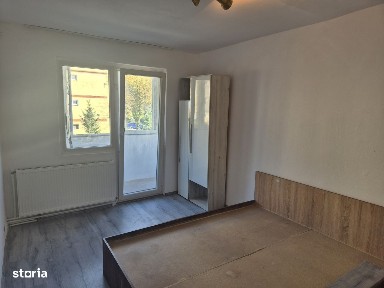 Garsonieră cu balcon, et.1 Intim