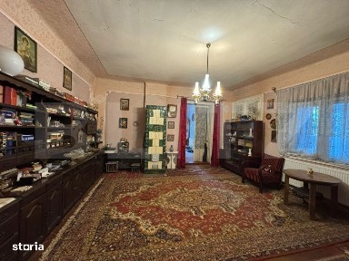 Casa cu 4 camere, 170mp si teren de 1488mp in MANERĂU