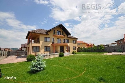 Vila de 6 camere zona Sanpetru