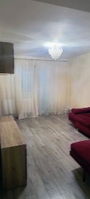 Apartament 3 camere decomandat/ loc de parcare inclus/ centrala propri