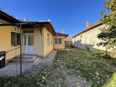 PF Inchiriez casa centru str Bucuresti